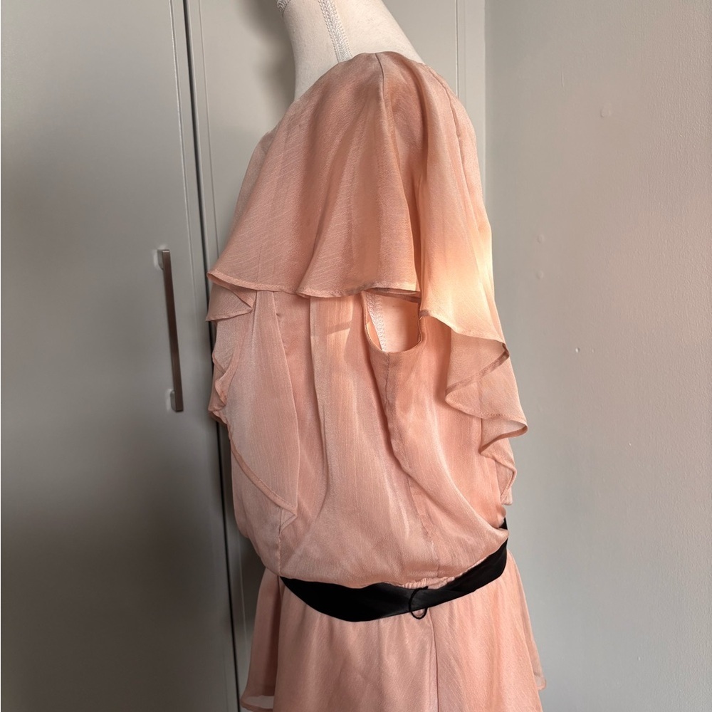 Chic Women's Blouse with Ruffle Detail - Picture 4 of 10